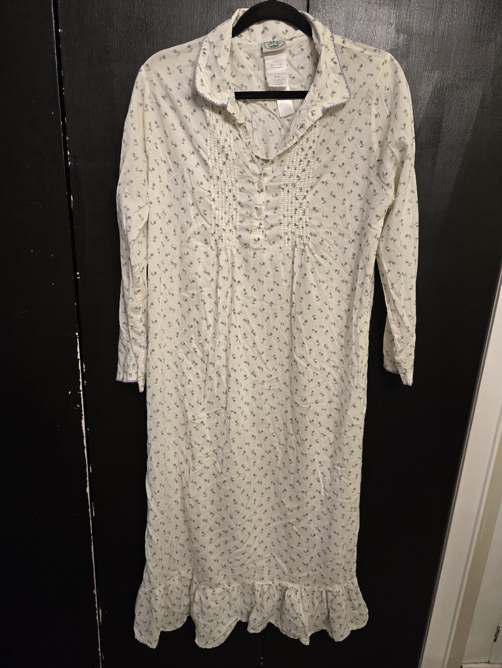 Vintage Laura Ashley 100% Cotton-Cream Floral Long-Sleeve  Nightdress Size S